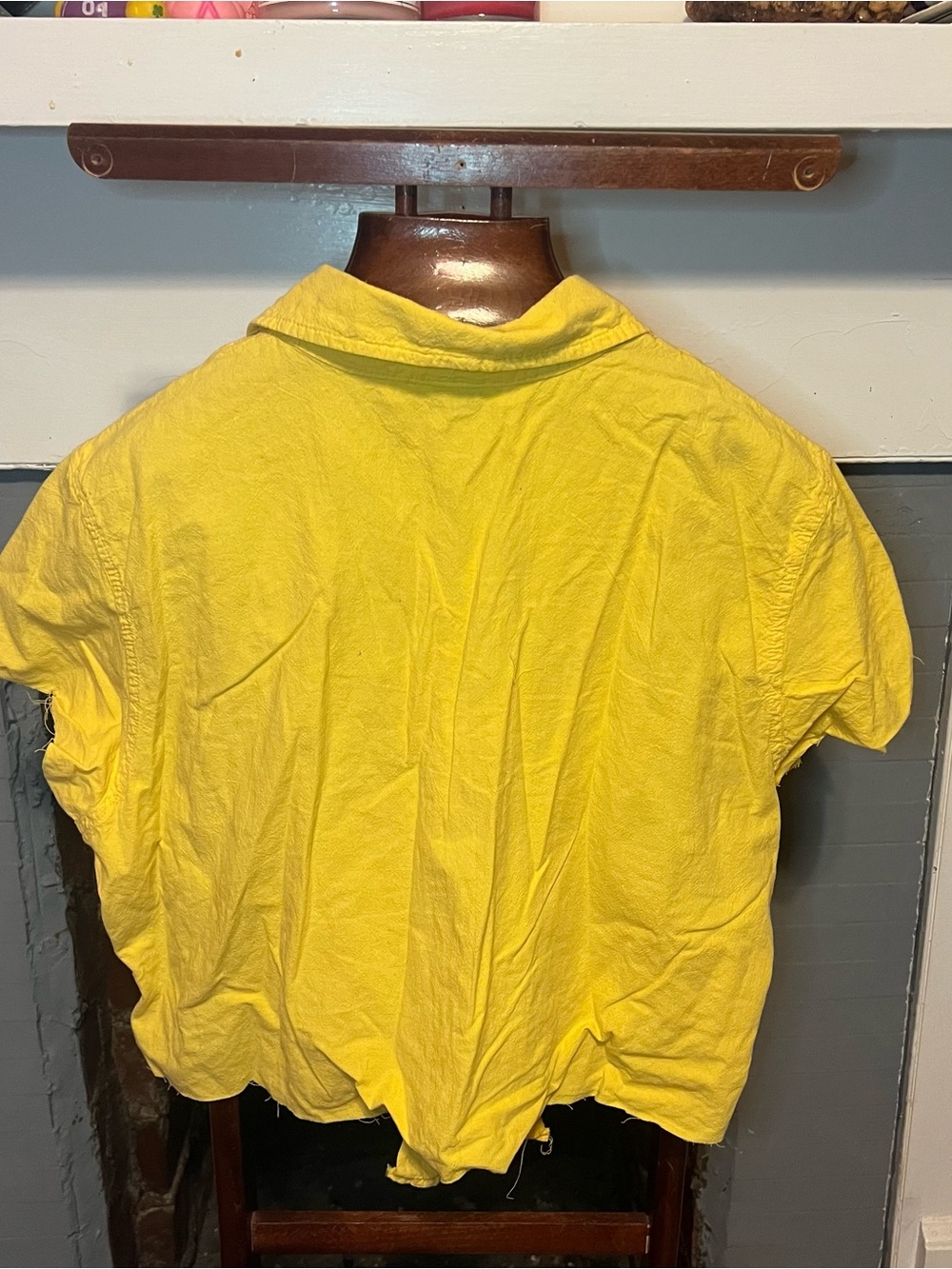 Yellow button up - Picture 4 of 5